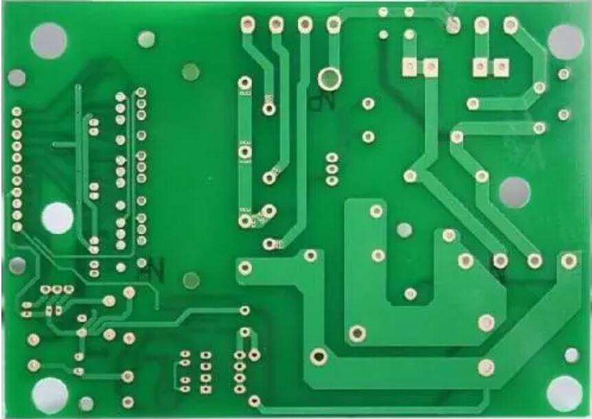 pcb線路板在潮濕環(huán)境中會出現(xiàn)哪些問題？